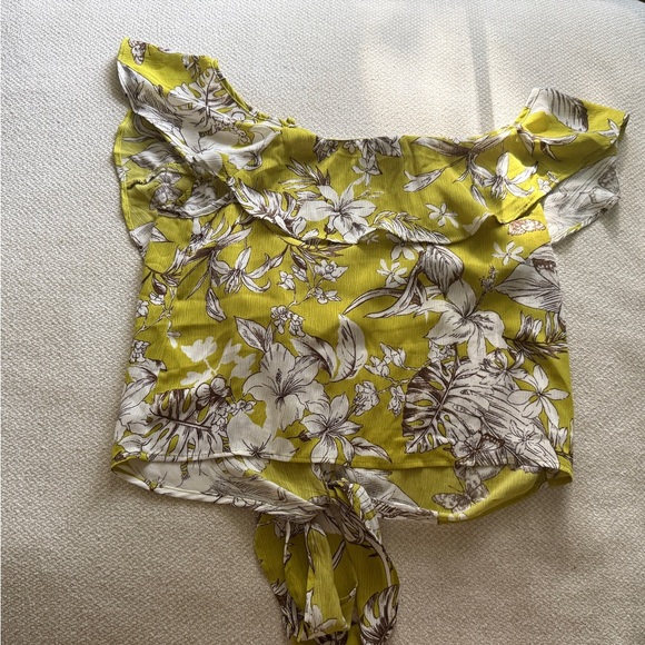 Sweet Rain Green Floral Tie-Front Blouse - Picture 6 of 7